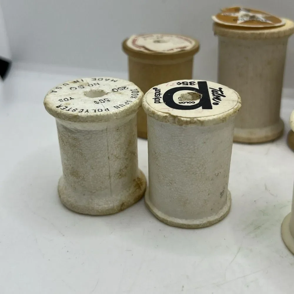10 Vintage Empty Sewing Spools 5 Wooden, 3 Plastic, 2 Styrofoam‎